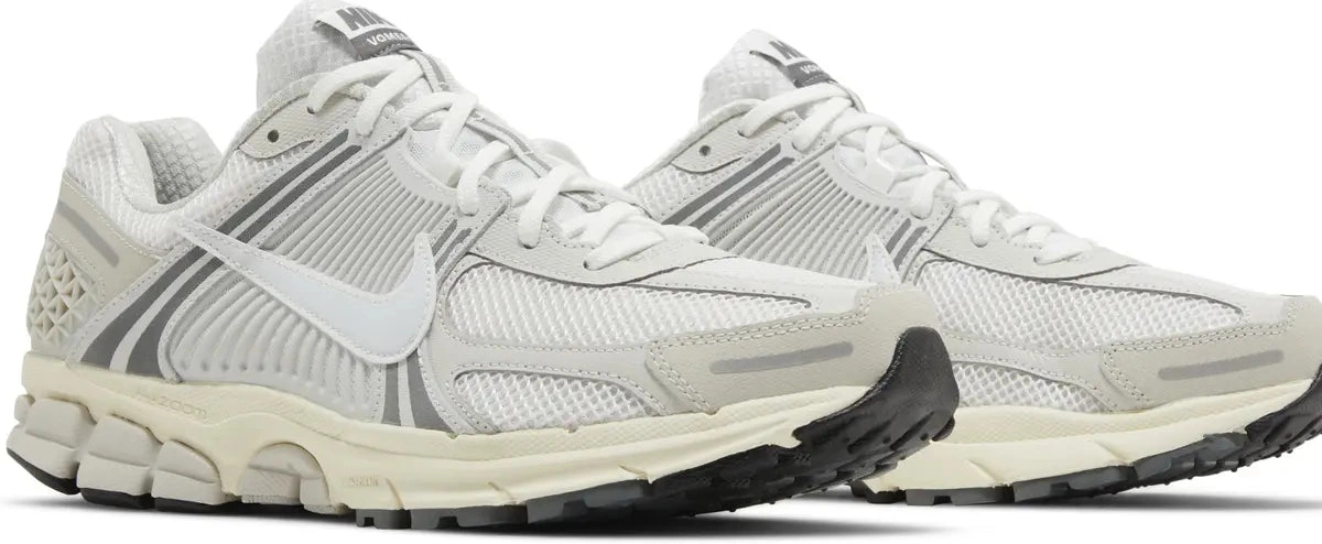5 Platinum Tint Nike Zoom Vomero 0814
